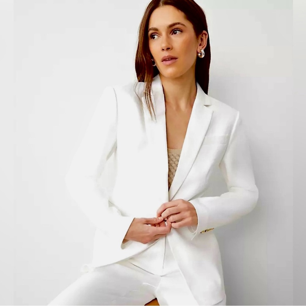 Ann Taylor One-Button Blazer in White Herringbone Linen Blend
